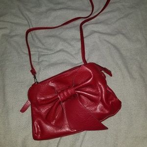 Red bow small crossbody bag